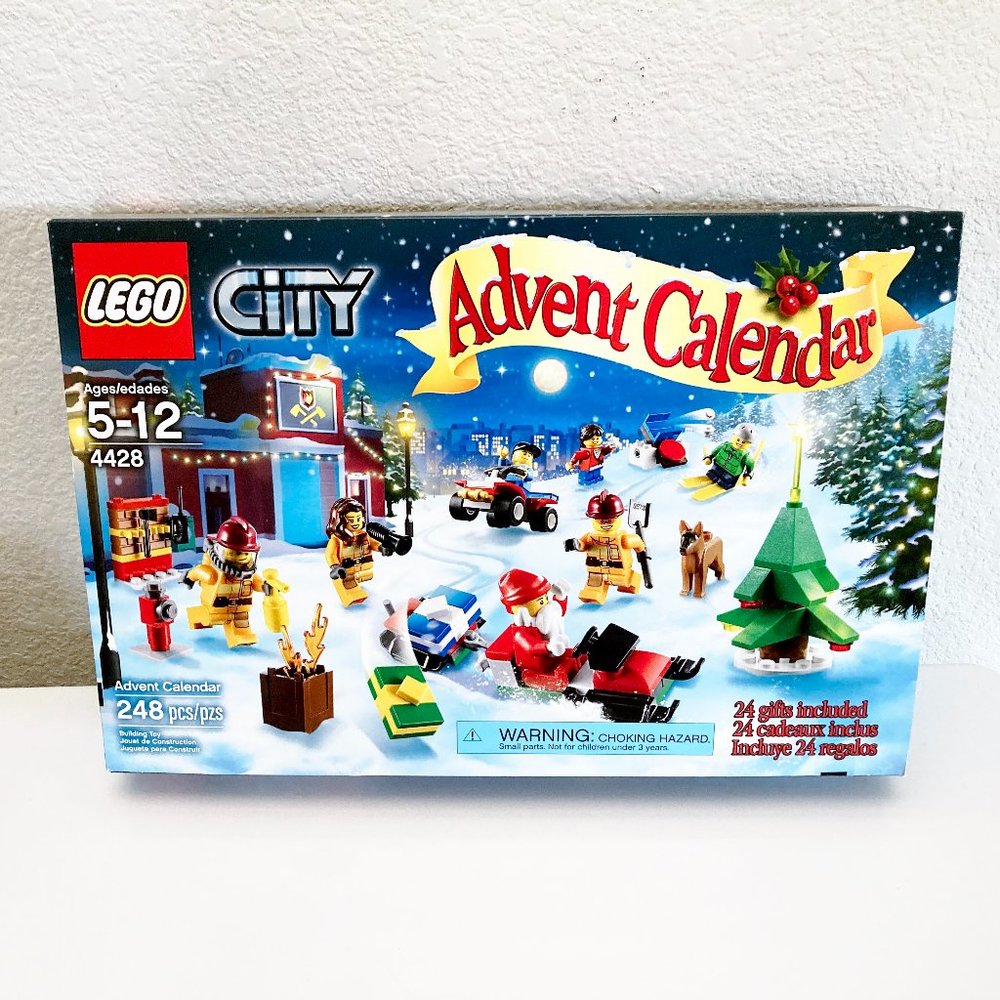 NEW Lego CITY Advent Calendar 4428 Retired SEALED 2012 Santa Firefighter